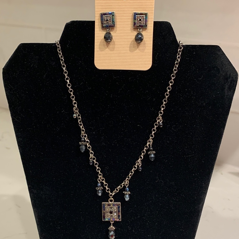 Premier Designs Multicolor  goth inspired Necklace and Earring Set